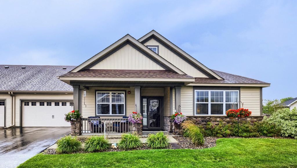 8004 64th Street S, Cottage Grove, MN 55016 — exterior