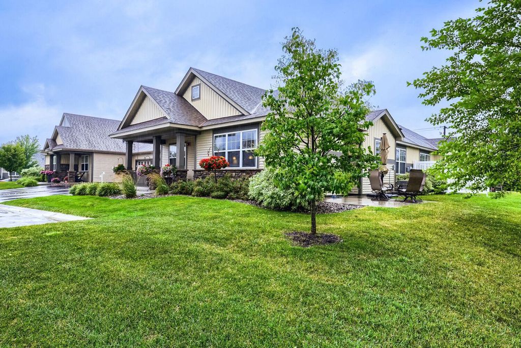 8004 64th Street S, Cottage Grove, MN 55016 — photo 2