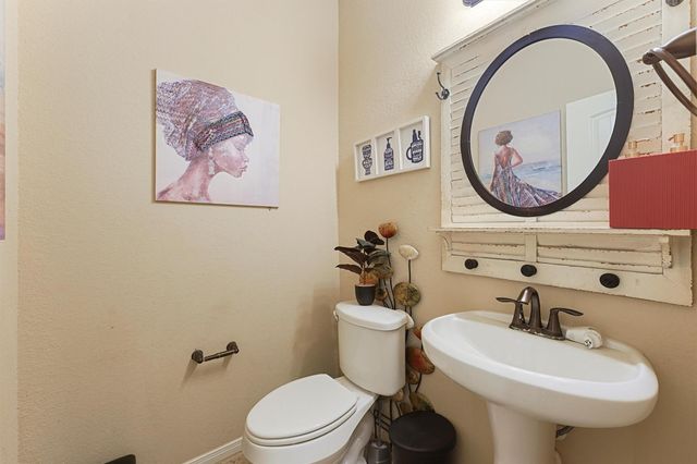 111 Quail Meadow Drive, Conroe, TX 77384