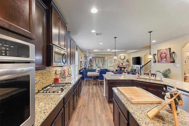 111 Quail Meadow Drive, Conroe, TX 77384