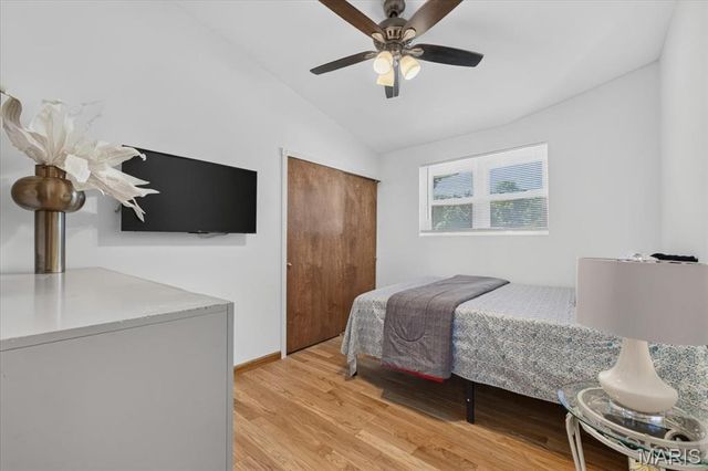 1723 Gulf Drive, St Louis, MO 63130