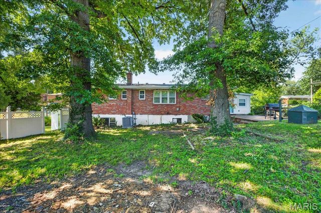 1723 Gulf Drive, St Louis, MO 63130