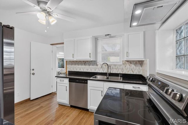 1723 Gulf Drive, St Louis, MO 63130