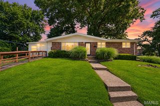1723 Gulf Drive, St Louis, MO 63130