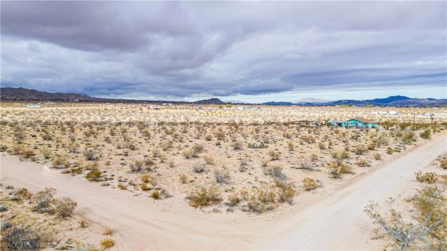 1260 N Sage 1, Landers, CA 92285