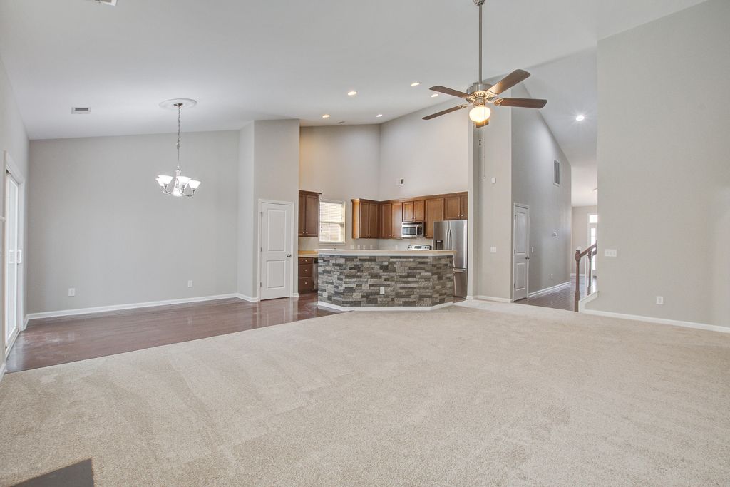 Image 11 of property listing at 204 Palmetto Village Circle, Moncks Corner, SC 29461