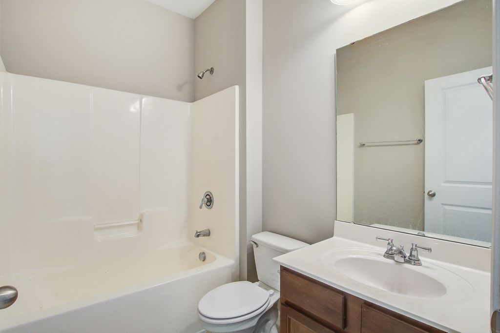 Image 27 of property listing at 204 Palmetto Village Circle, Moncks Corner, SC 29461