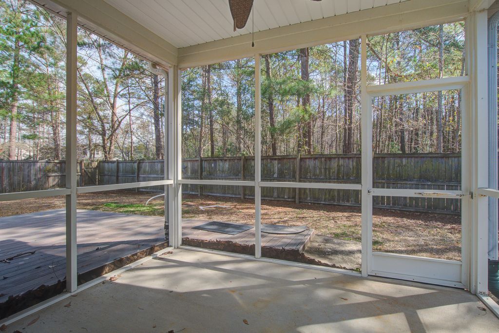 Image 35 of property listing at 204 Palmetto Village Circle, Moncks Corner, SC 29461