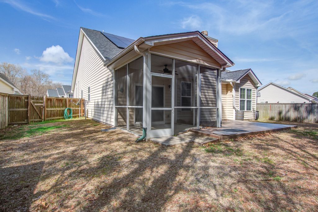 Image 36 of property listing at 204 Palmetto Village Circle, Moncks Corner, SC 29461