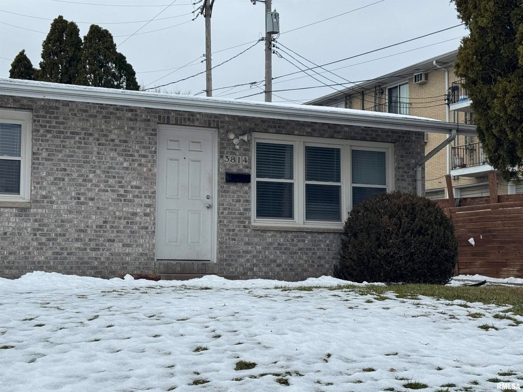 3814 MISSISSIPPI Avenue, Davenport, IA 52807