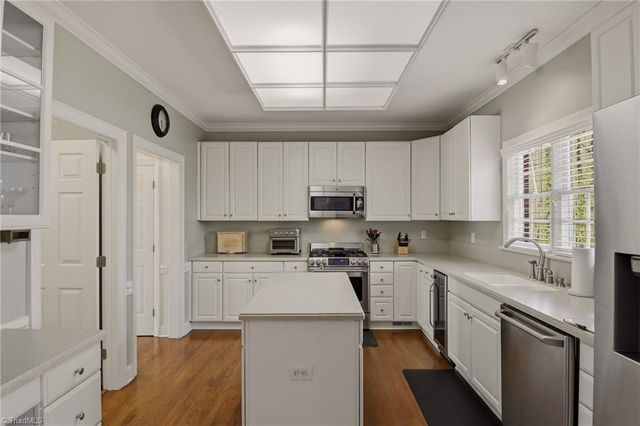 1124 Claverton Court, Winston-salem, NC 27104