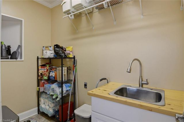 1124 Claverton Court, Winston-salem, NC 27104