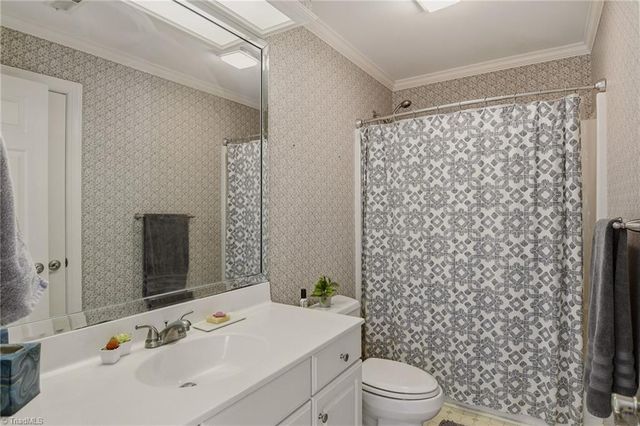 1124 Claverton Court, Winston-salem, NC 27104