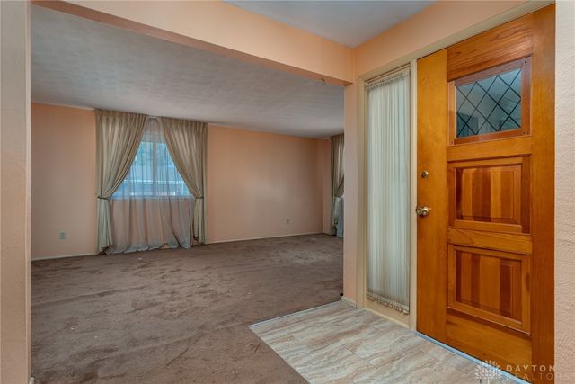 800 Chandler Drive, Dayton, OH 45426