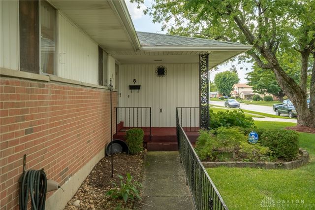 800 Chandler Drive, Dayton, OH 45426