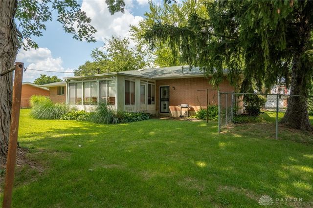 800 Chandler Drive, Dayton, OH 45426