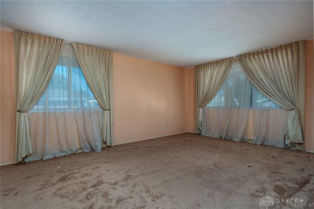 800 Chandler Drive, Dayton, OH 45426