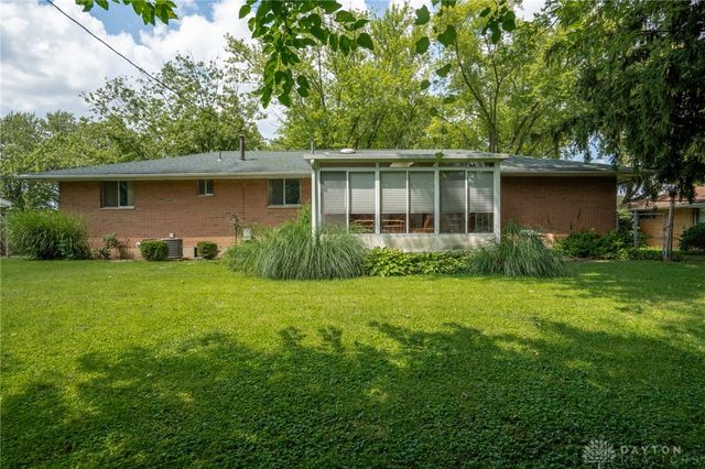 800 Chandler Drive, Dayton, OH 45426