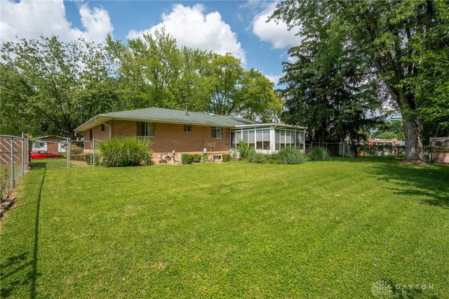 800 Chandler Drive, Dayton, OH 45426