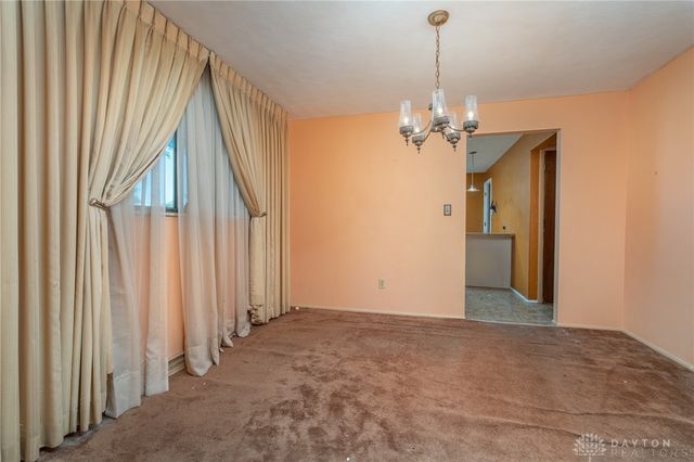 800 Chandler Drive, Dayton, OH 45426