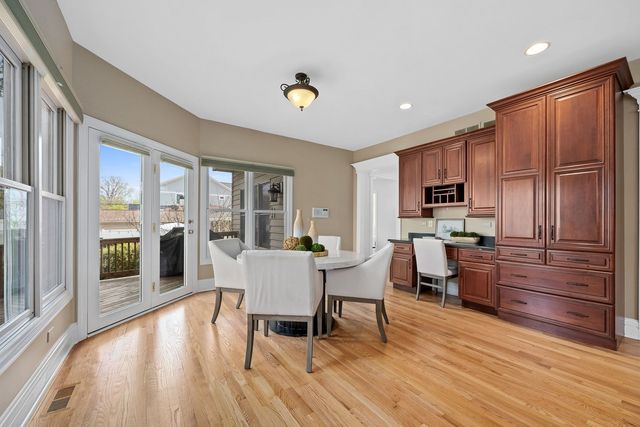 4001 Washington Street, Downers Grove, IL 60515