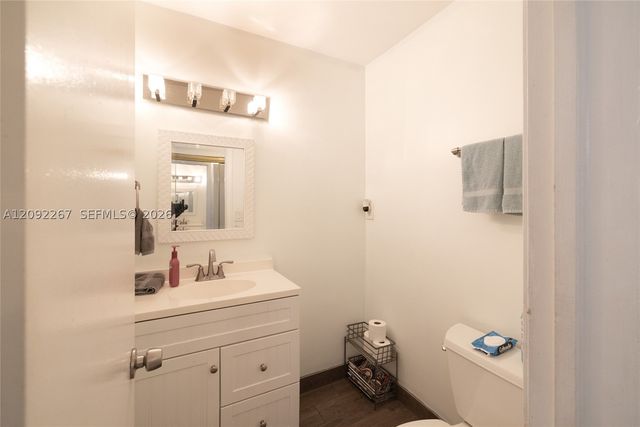 10600 La Placida Dr, Coral Springs, FL 33065