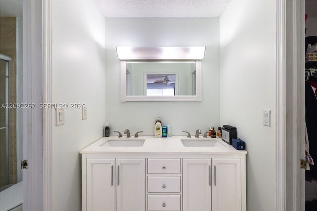 10600 La Placida Dr, Coral Springs, FL 33065