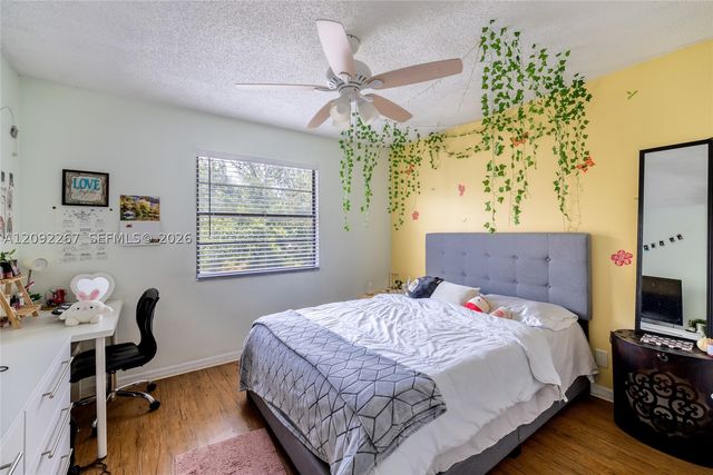 10600 La Placida Dr, Coral Springs, FL 33065