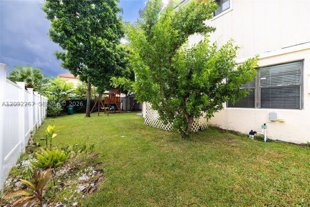 10600 La Placida Dr, Coral Springs, FL 33065