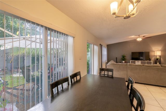 10600 La Placida Dr, Coral Springs, FL 33065