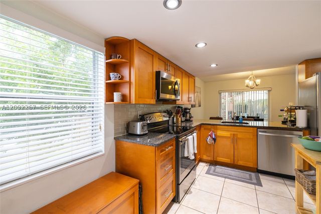 10600 La Placida Dr, Coral Springs, FL 33065