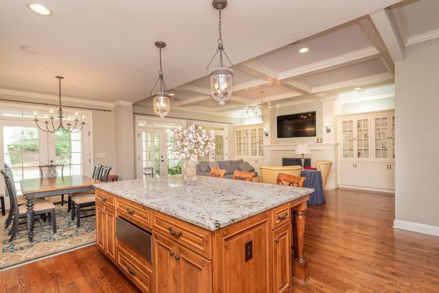 211 Twin Ponds Lane, Aiken, SC 29803