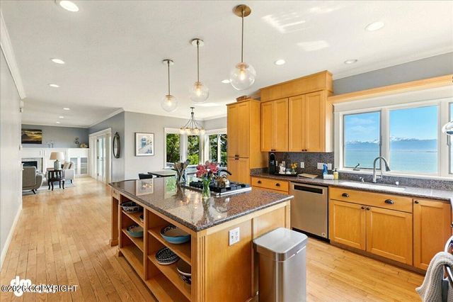 2727 Kachemak Drive, Homer, AK 99603