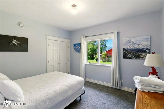 2727 Kachemak Drive, Homer, AK 99603