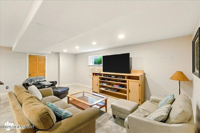 2727 Kachemak Drive, Homer, AK 99603