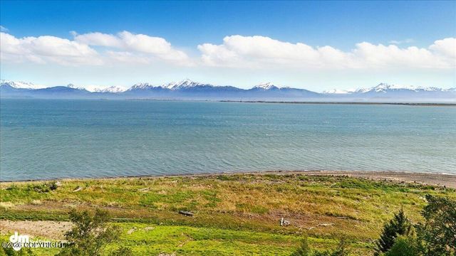 2727 Kachemak Drive, Homer, AK 99603