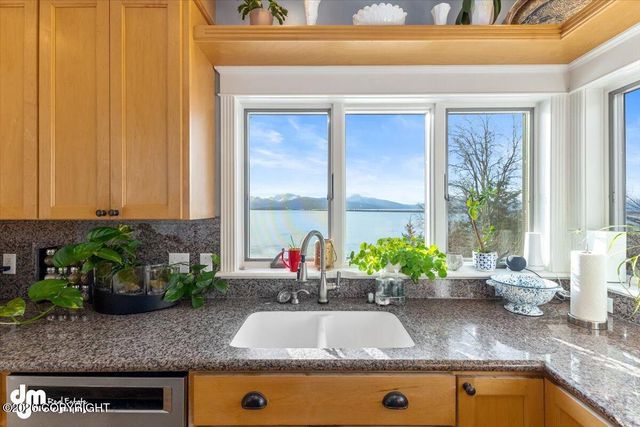 2727 Kachemak Drive, Homer, AK 99603