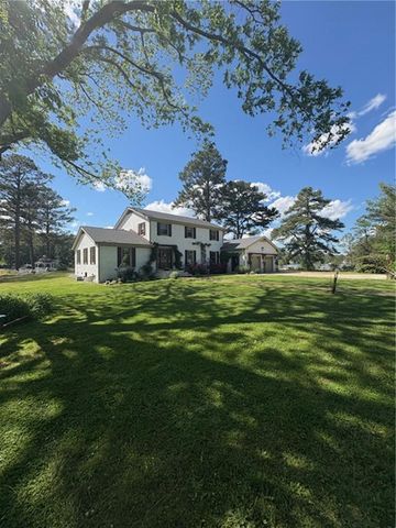 172 Aldebaran RD, Mathews, VA 23109