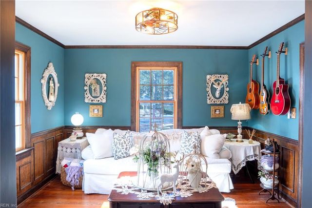 172 Aldebaran RD, Mathews, VA 23109