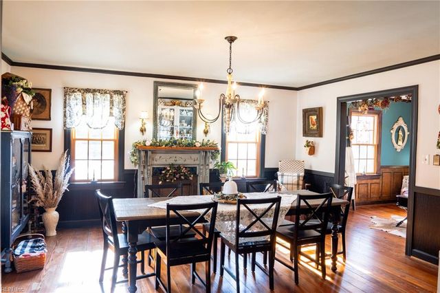 172 Aldebaran RD, Mathews, VA 23109