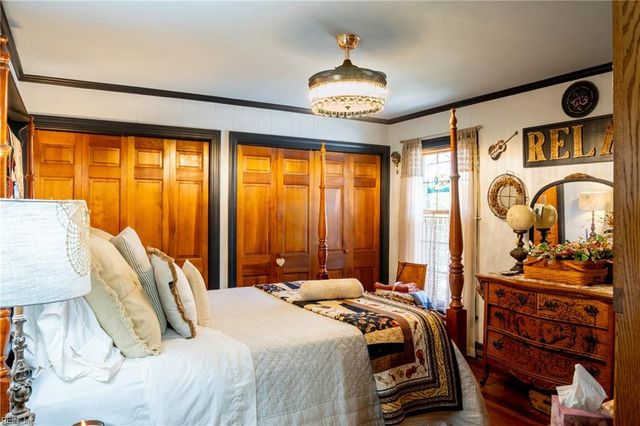 172 Aldebaran RD, Mathews, VA 23109