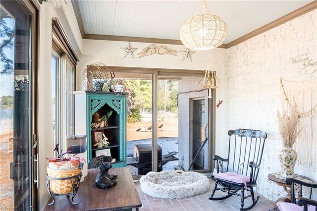 172 Aldebaran RD, Mathews, VA 23109