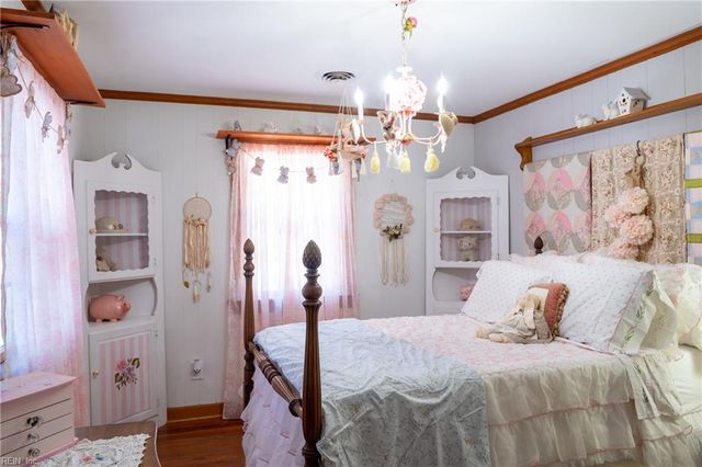 172 Aldebaran RD, Mathews, VA 23109