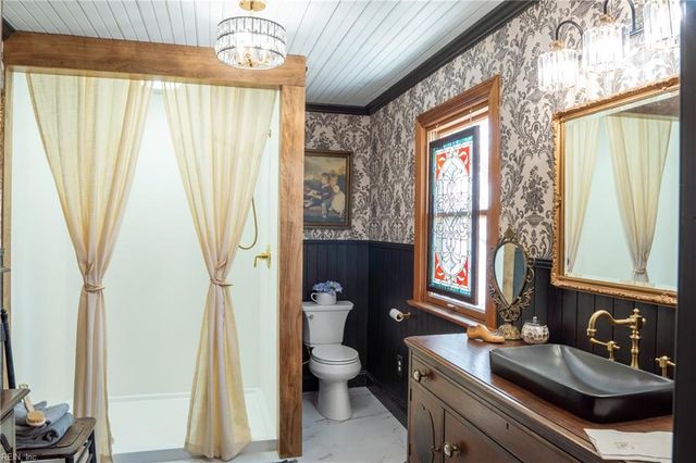 172 Aldebaran RD, Mathews, VA 23109