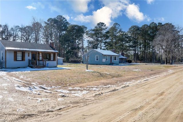 172 Aldebaran RD, Mathews, VA 23109