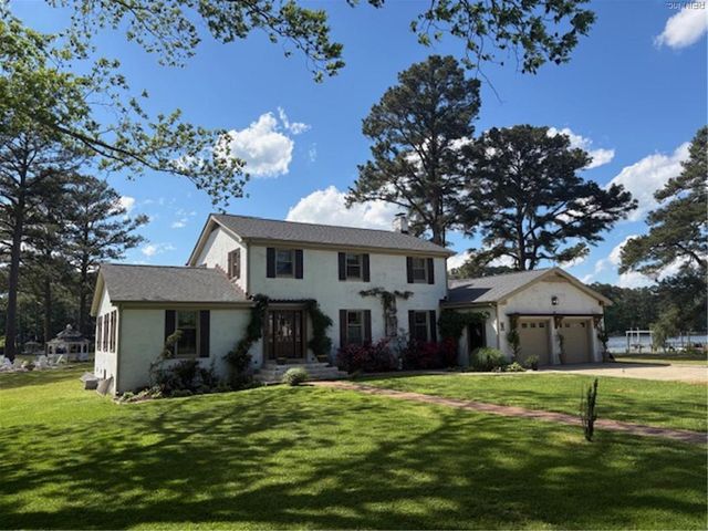 172 Aldebaran RD, Mathews, VA 23109