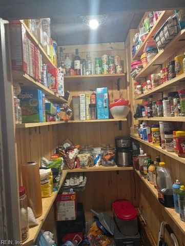 172 Aldebaran RD, Mathews, VA 23109