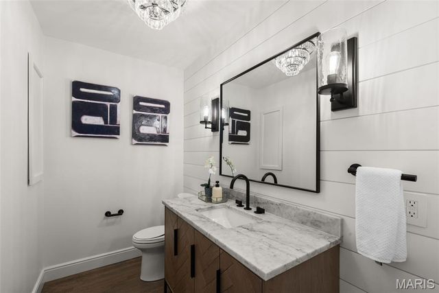 436 Tregaron Place, Frontenac, MO 63131