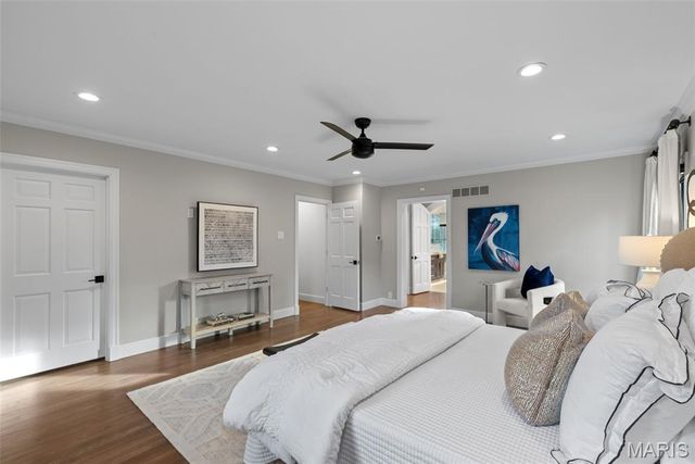 436 Tregaron Place, Frontenac, MO 63131