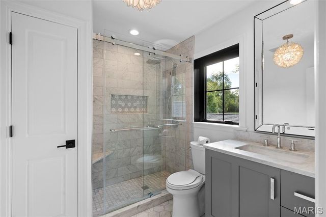 436 Tregaron Place, Frontenac, MO 63131